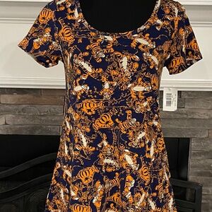 NWT's LulaRoe Disney Collection XXS Tigger Classic T